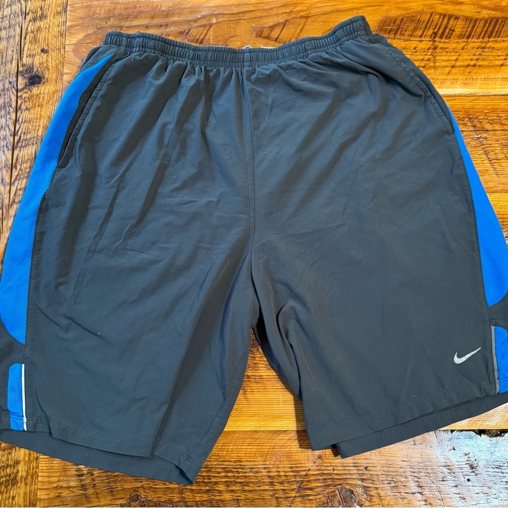 Nike Men's Black and Blue Dri-Fit Athletic Shorts
